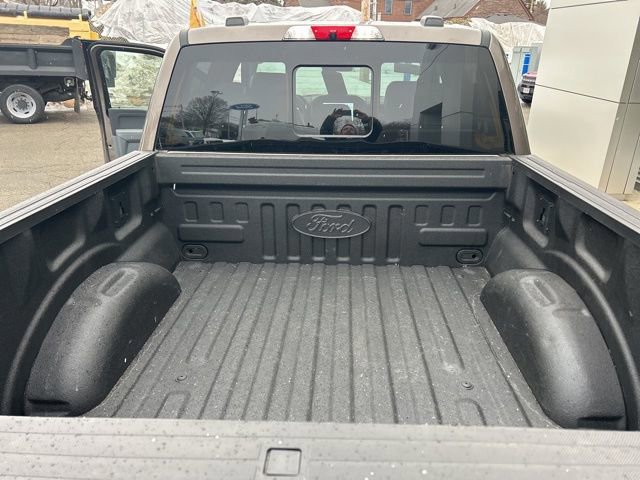 Certified 2022 Ford F150 Lariat w/ Equipment Group 502A High image 33