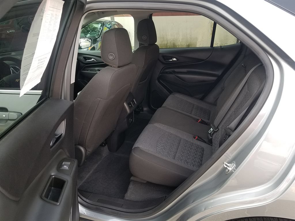Used 2024 Chevrolet Equinox LT FWD image 11