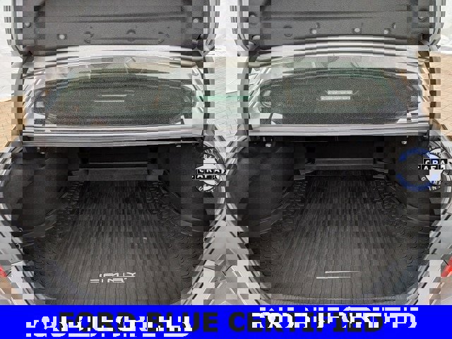 Used 2020 Toyota Camry SE image 21