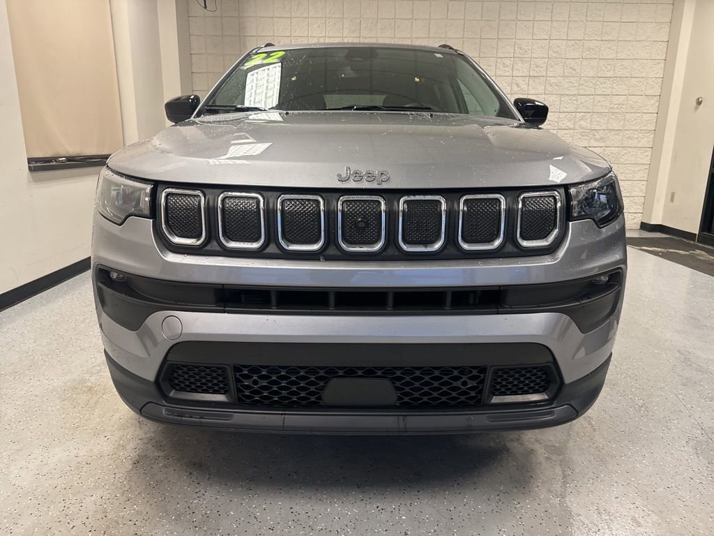 Used 2022 Jeep Compass Latitude image 17