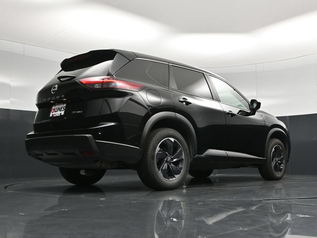 Used 2024 Nissan Rogue SV AWD/4WD image 43