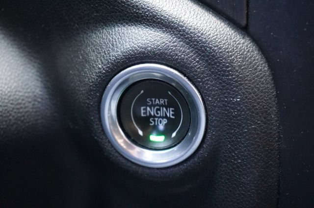 Used 2020 GMC Sierra 2500 AT4 w/ AT4 Premium Package AWD/4WD image 44