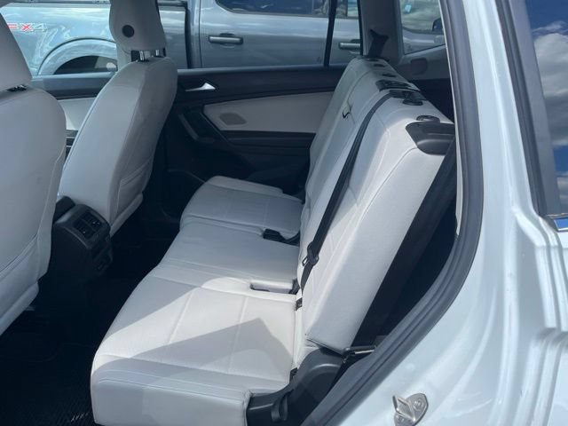 Used 2021 Volkswagen Tiguan SEL w/ 3rd Row Seat Package AWD/4WD image 7