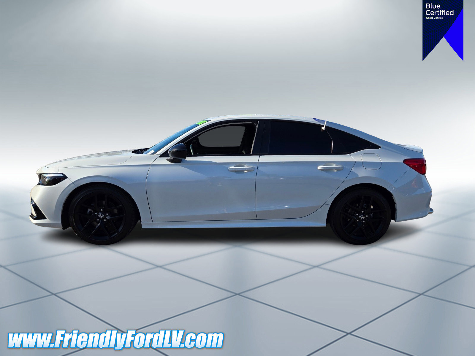 Used 2023 Honda Civic Sport image 2