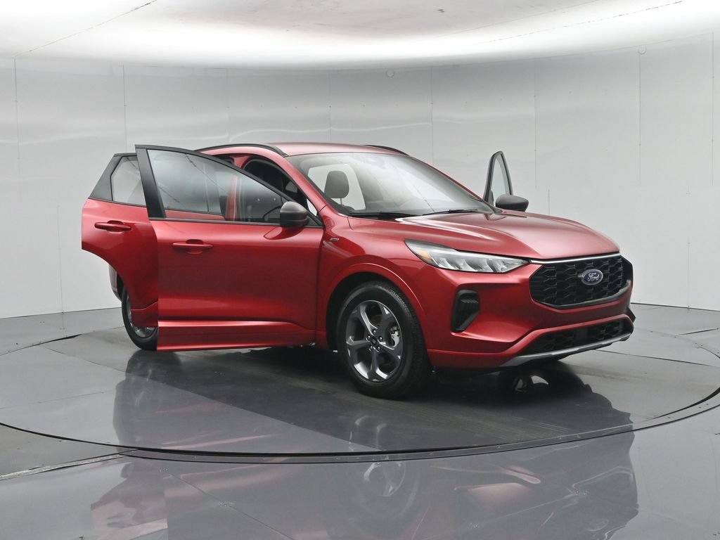 Certified 2023 Ford Escape ST-Line w/ Tech Pack #1 FWD image 33