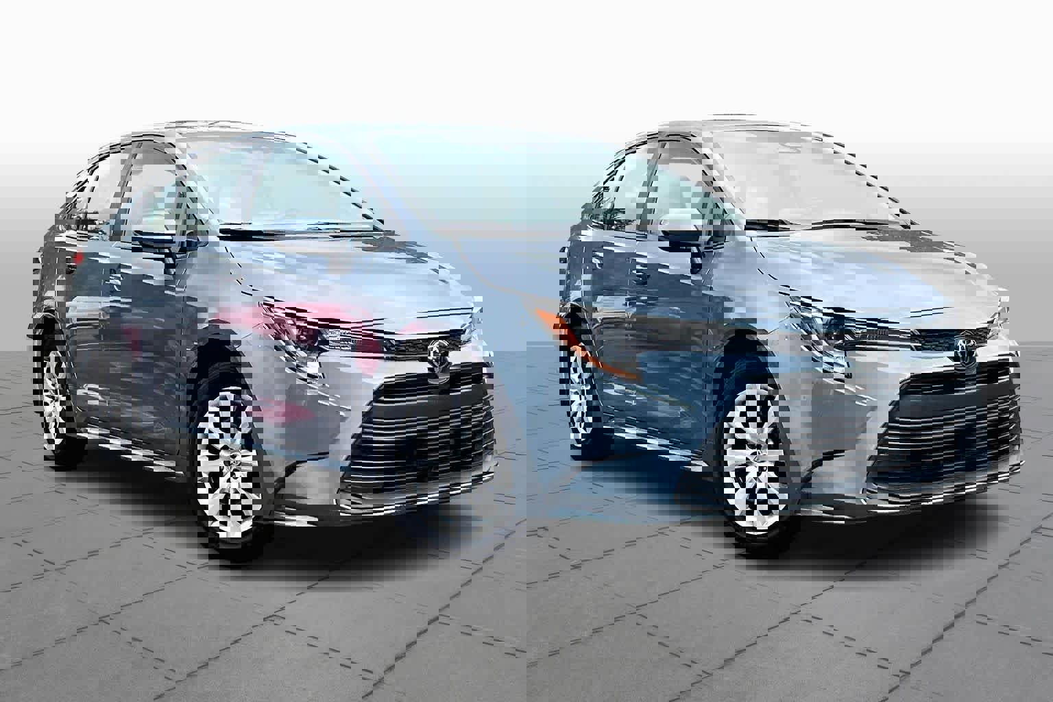 Used 2024 Toyota Corolla LE image 5