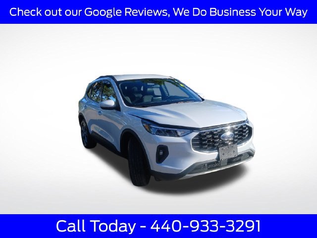 Certified 2025 Ford Escape ST-Line Select AWD/4WD image 14