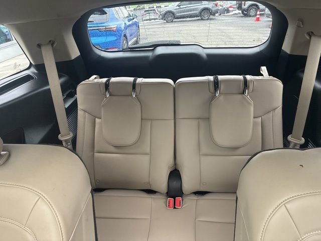 Certified 2022 Ford Explorer XLT w/ Equipment Group 202A image 14