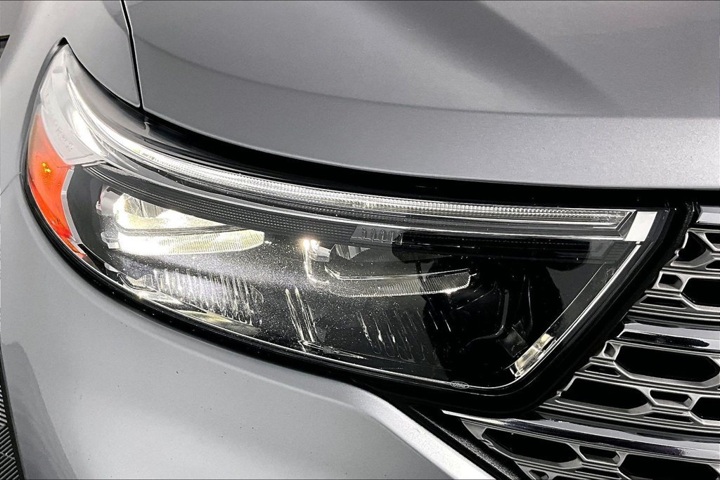 Certified 2021 Ford Explorer Limited RWD image 29
