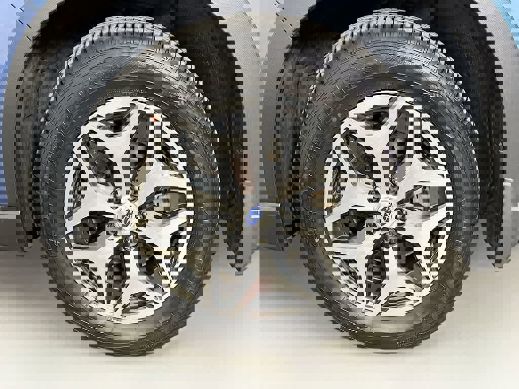 Used 2019 Subaru Forester Premium image 11