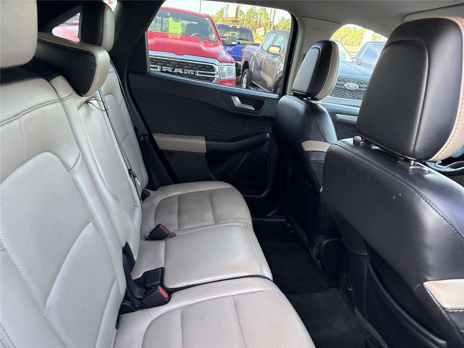 Certified 2020 Ford Escape SEL image 18