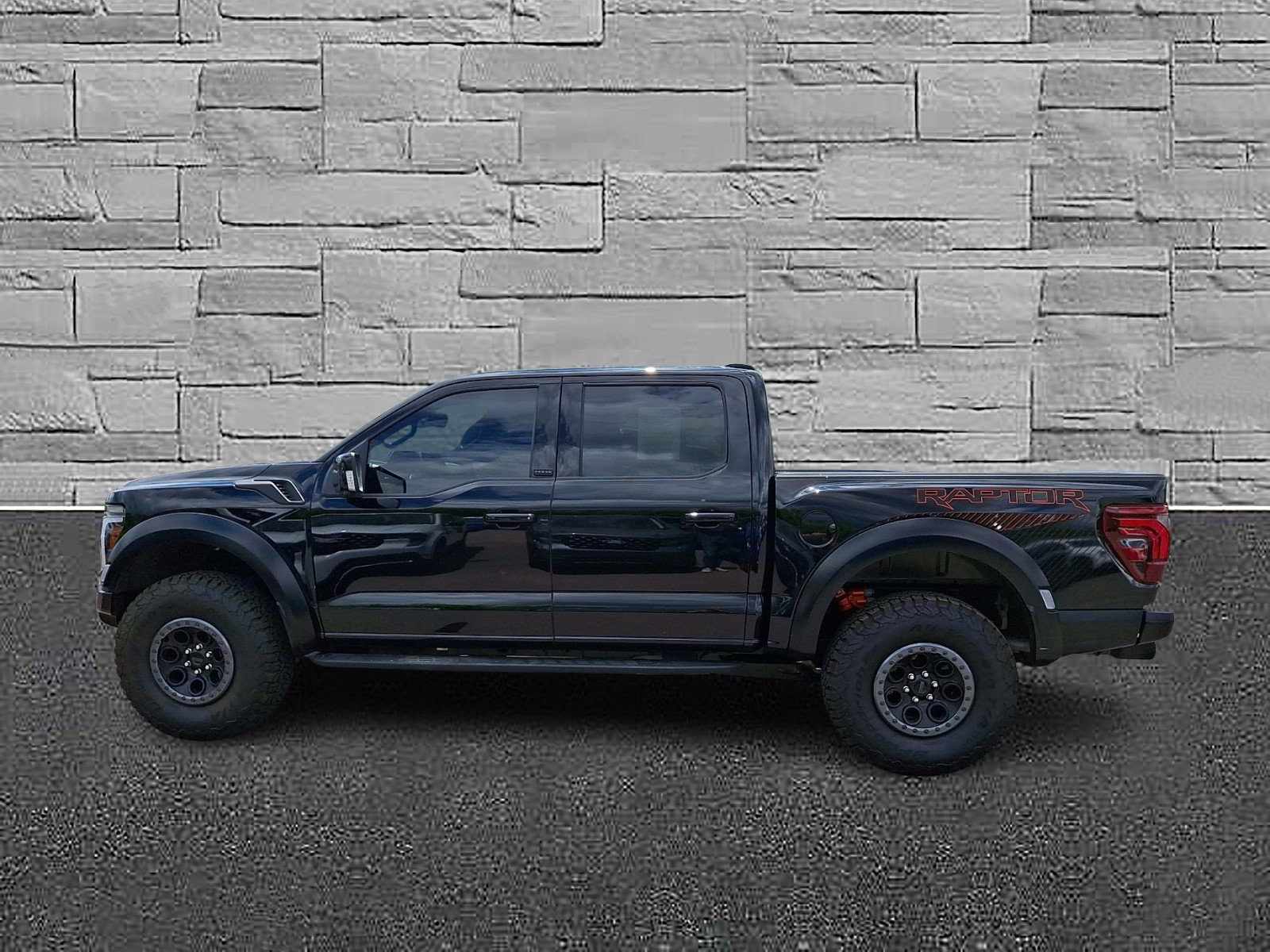 Certified 2025 Ford F150 Raptor AWD/4WD image 6