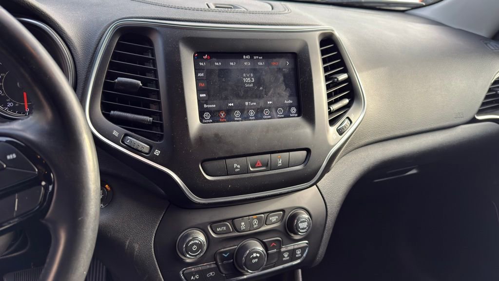 Used 2021 Jeep Cherokee Latitude Plus image 10