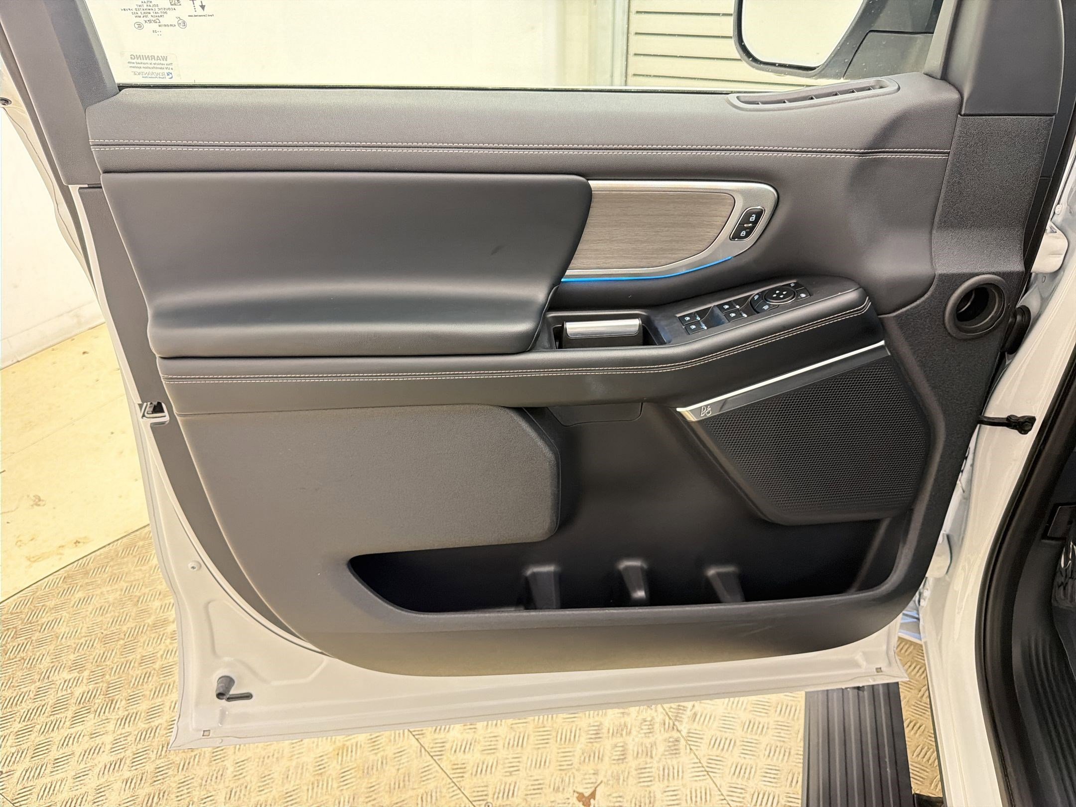 Certified 2025 Ford Expedition Max Platinum AWD/4WD image 19