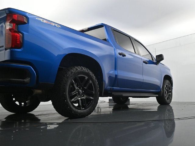 Used 2022 Chevrolet Silverado 1500 Custom w/ LPO, Dark Essentials Package AWD/4WD image 43