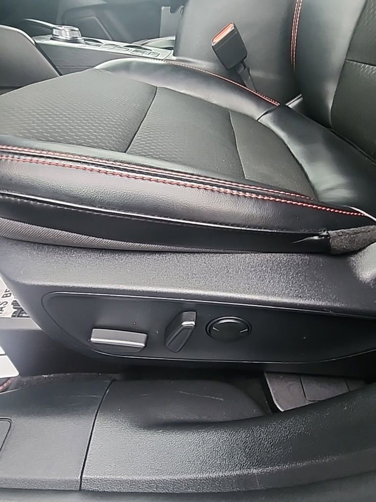 Certified 2025 Ford Escape ST-Line Select image 14