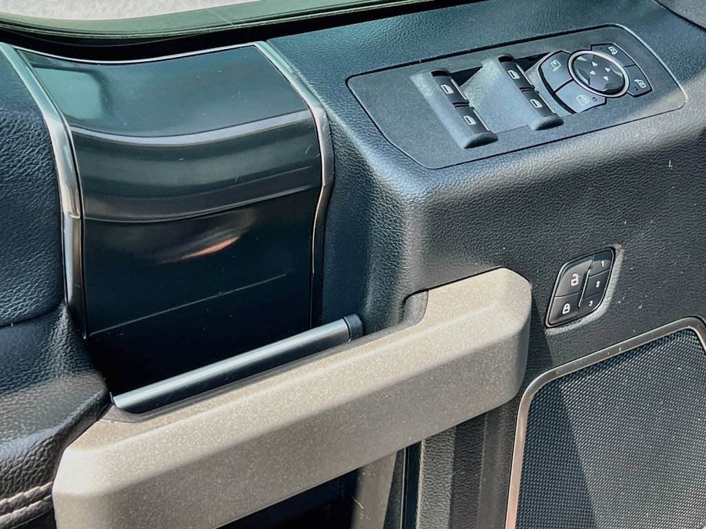Certified 2019 Ford F150 Raptor w/ Equipment Group 802A Luxury AWD/4WD image 20