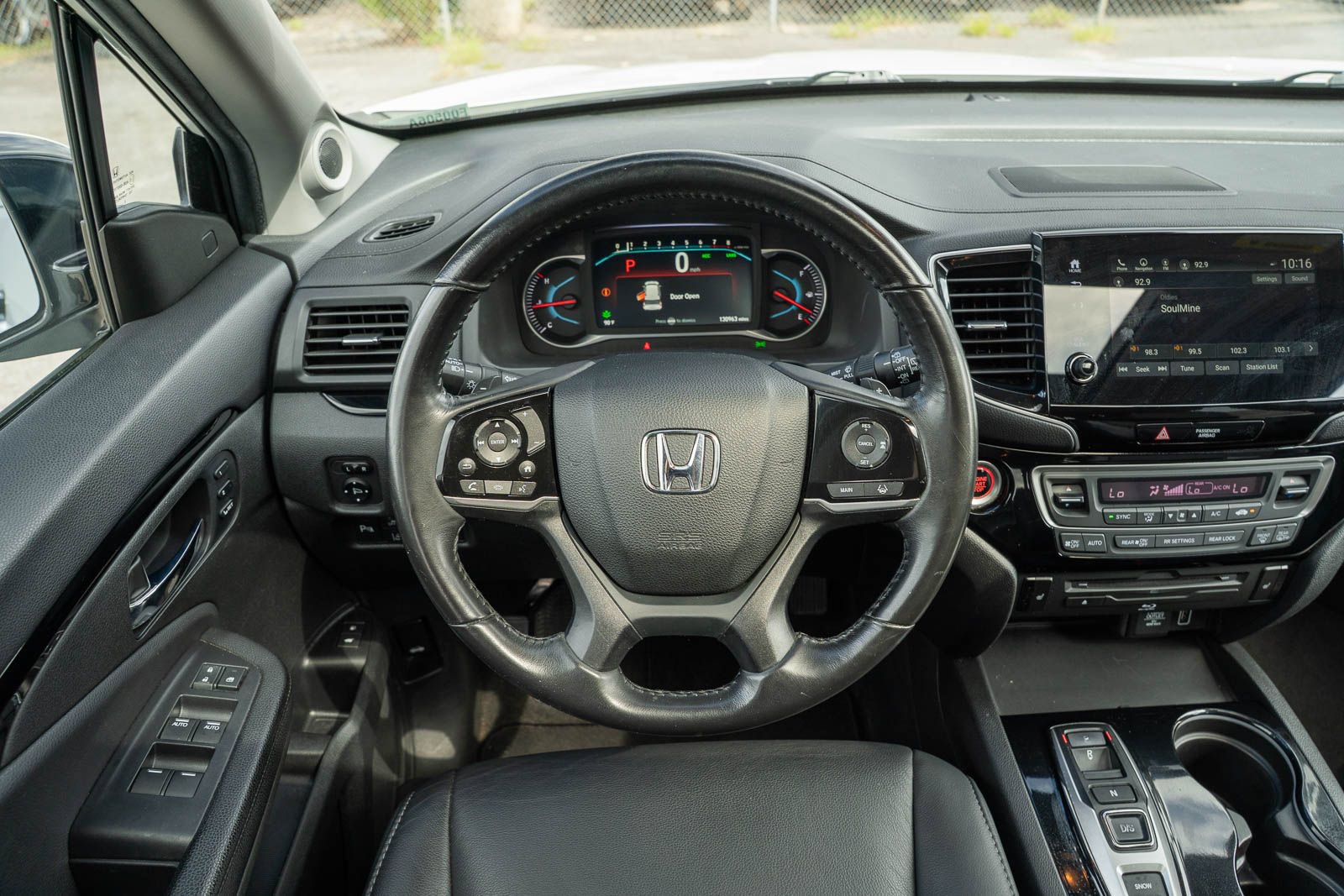 Used 2019 Honda Pilot Touring image 27