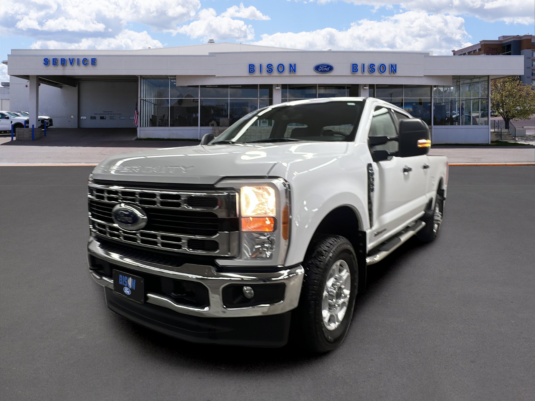 Certified 2023 Ford F350 XLT w/ FX4 Off-Road Package image 7