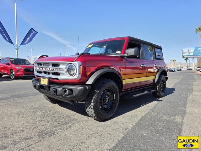 Certified 2025 Ford Bronco Big Bend w/ Black Diamond Package AWD/4WD image 3