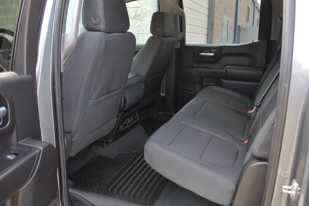 Used 2021 Chevrolet Silverado 1500 LT RWD image 32