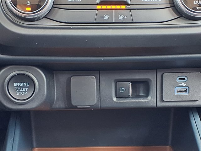 Certified 2023 Ford Maverick Lariat AWD/4WD image 10