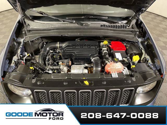 Used 2022 Jeep Renegade Trailhawk AWD/4WD image 25