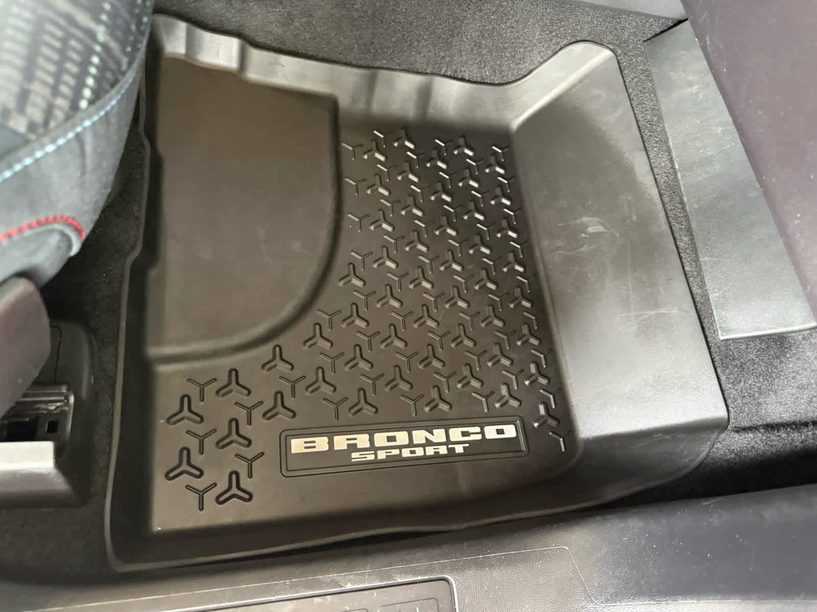 Certified 2024 Ford Bronco Sport Heritage w/ Heritage Convenience Package AWD/4WD image 17