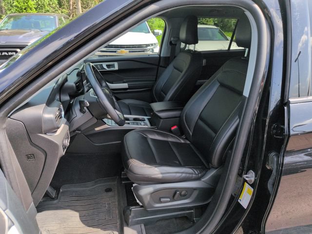 Certified 2023 Ford Explorer XLT w/ Equipment Group 202A AWD/4WD image 29