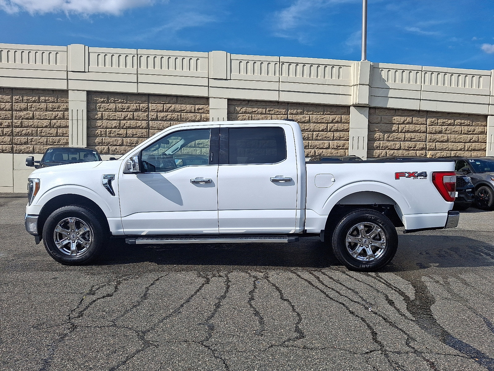 Certified 2022 Ford F150 Lariat w/ Equipment Group 502A High AWD/4WD image 7