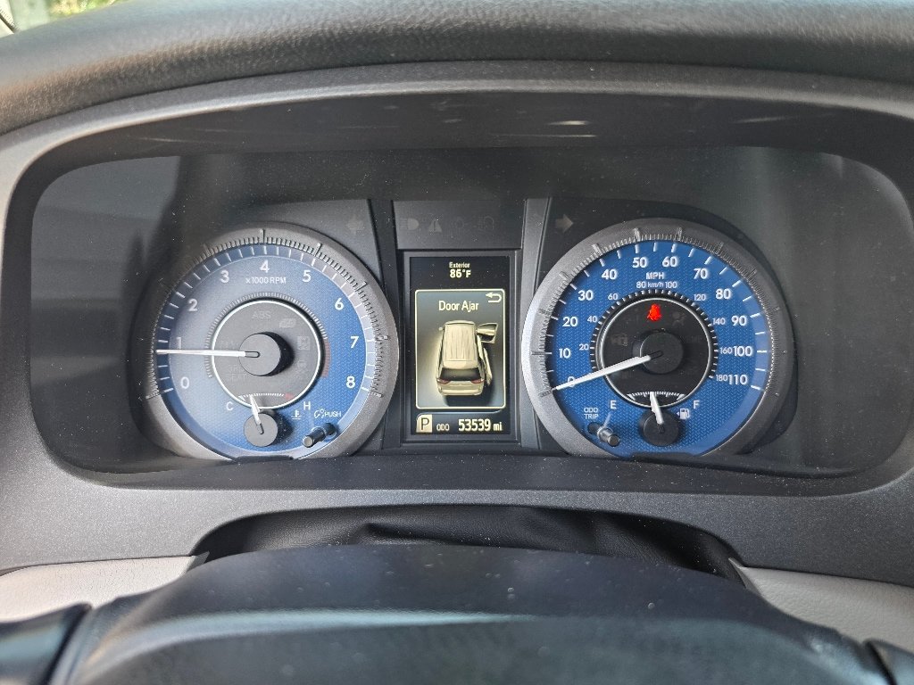 Used 2020 Toyota Sienna LE FWD image 3