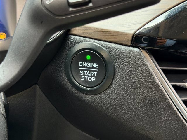 Certified 2020 Ford Escape Titanium w/ Titanium Premium Package 2.0 AWD/4WD image 23