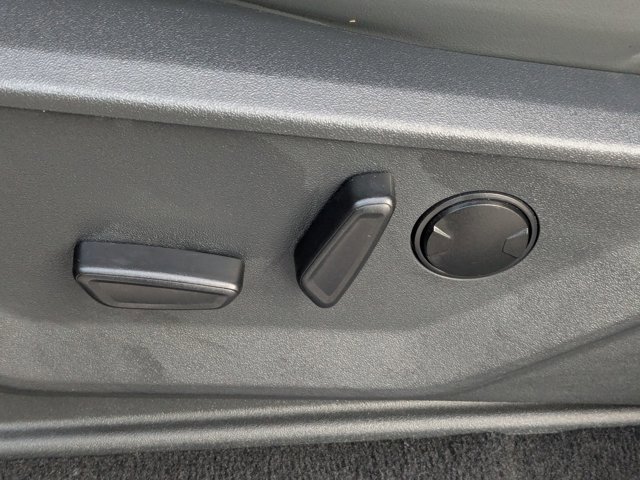 Certified 2025 Ford Expedition Active image 18