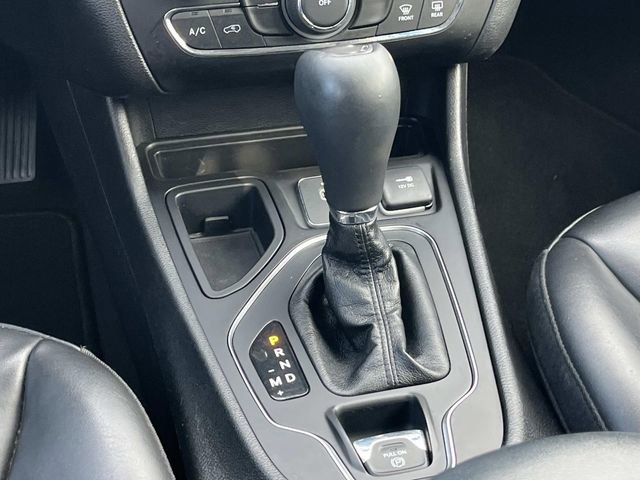 Used 2020 Jeep Cherokee Latitude Plus image 17