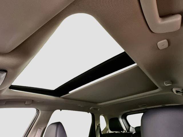 Used 2024 Nissan Rogue SV w/ SV Premium Package FWD image 31