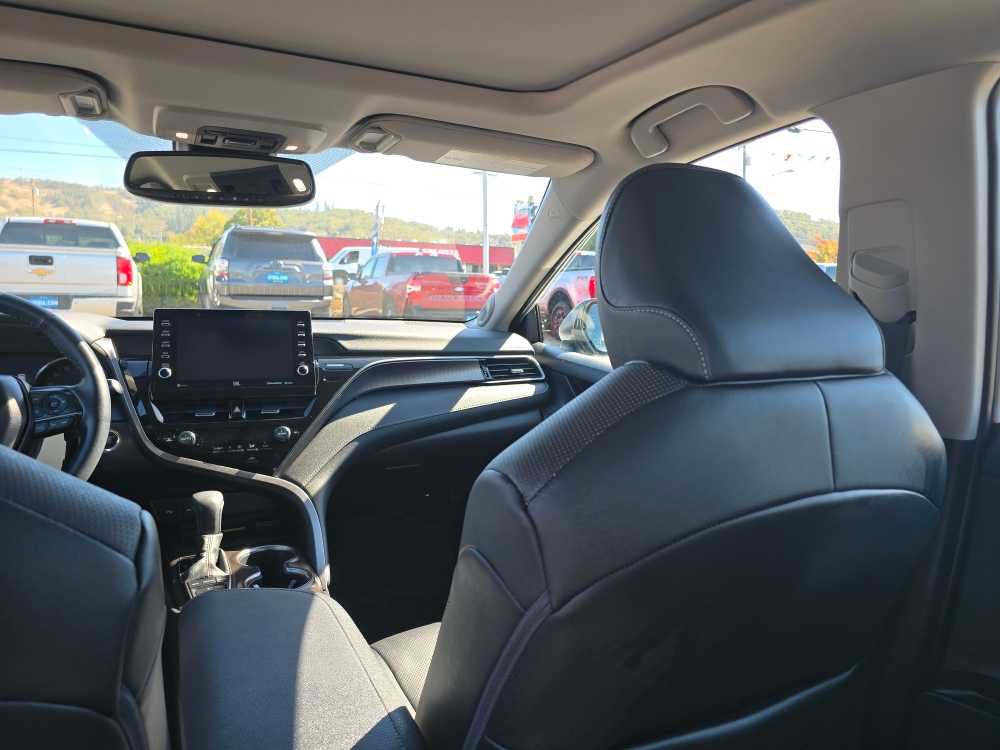 Used 2023 Toyota Camry XSE w/ Navigation Package FWD image 14
