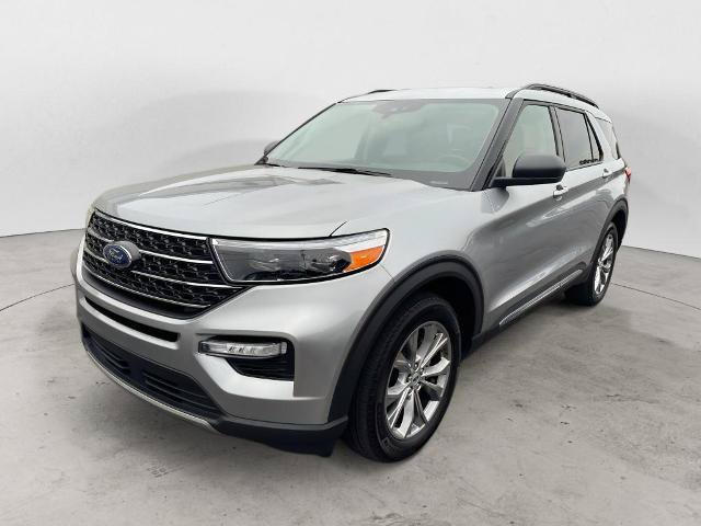 Certified 2023 Ford Explorer XLT w/ Equipment Group 202A AWD/4WD image 1