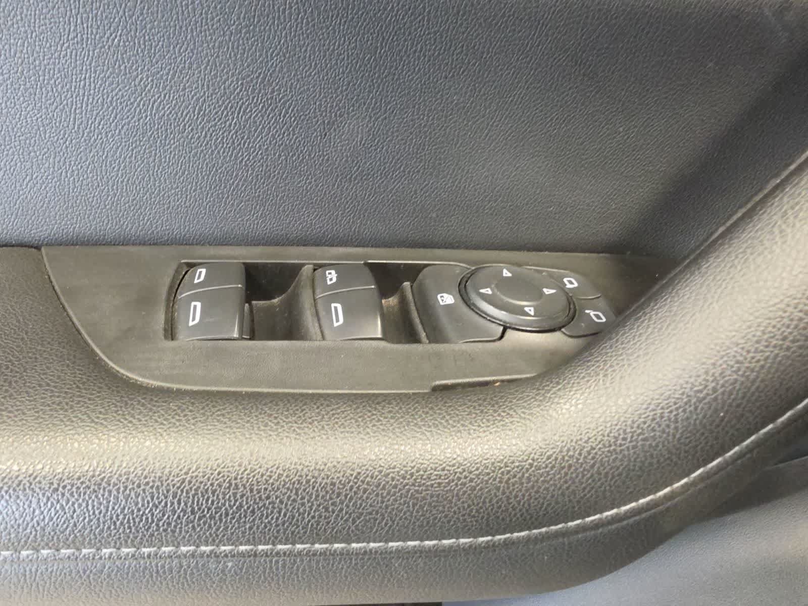 Used 2021 Chevrolet Blazer LT FWD image 18