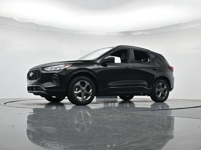 Certified 2024 Ford Escape ST-Line w/ Tech Pack #1 AWD/4WD image 39