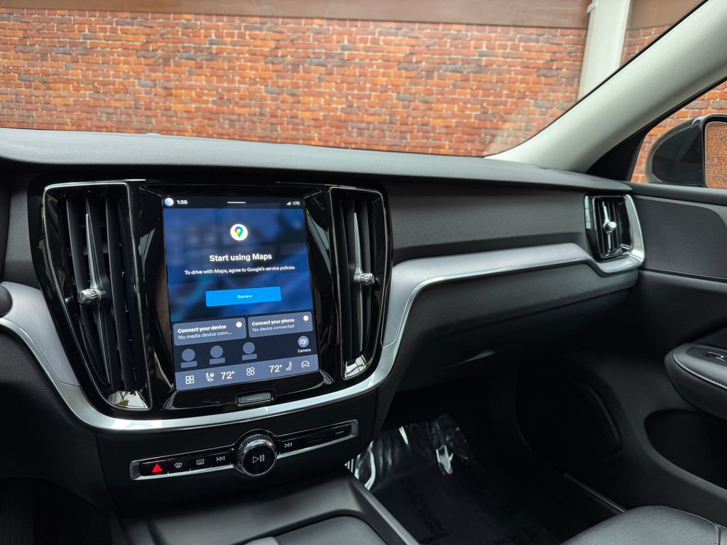 Used 2025 Volvo S60 B5 Core FWD image 19