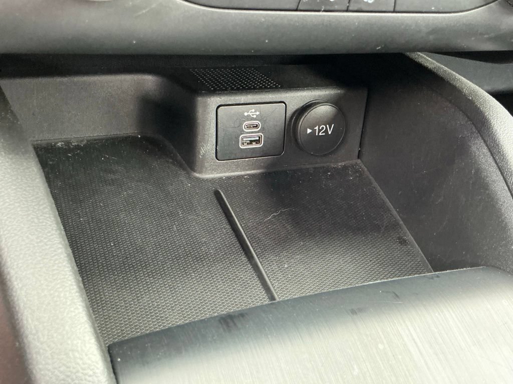Certified 2025 Ford Escape ST-Line FWD image 34