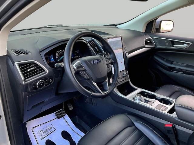 Certified 2024 Ford Edge SEL w/ Convenience Package AWD/4WD image 17