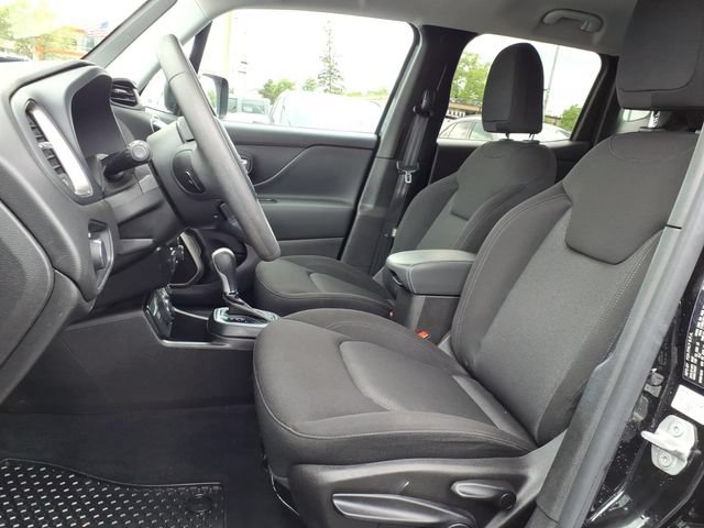 Used 2023 Jeep Renegade Latitude AWD/4WD image 16