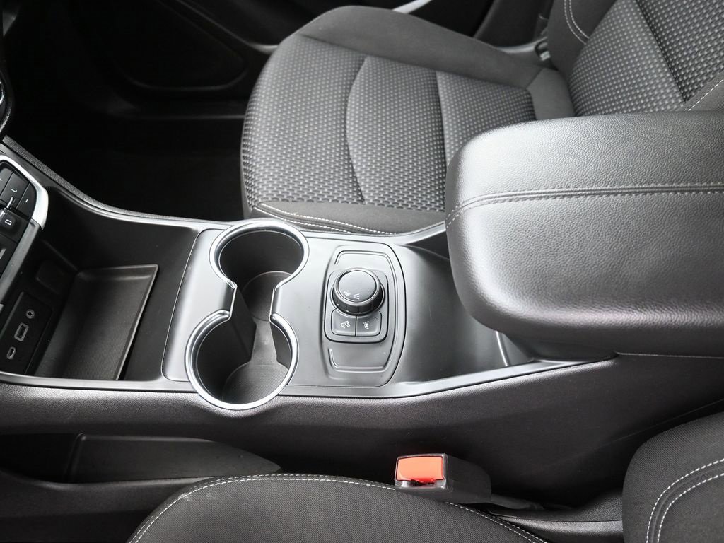 Used 2024 GMC Terrain SLE image 20