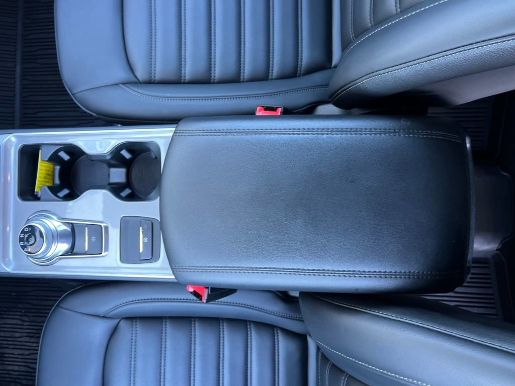 Certified 2024 Ford Edge SEL w/ Convenience Package image 25