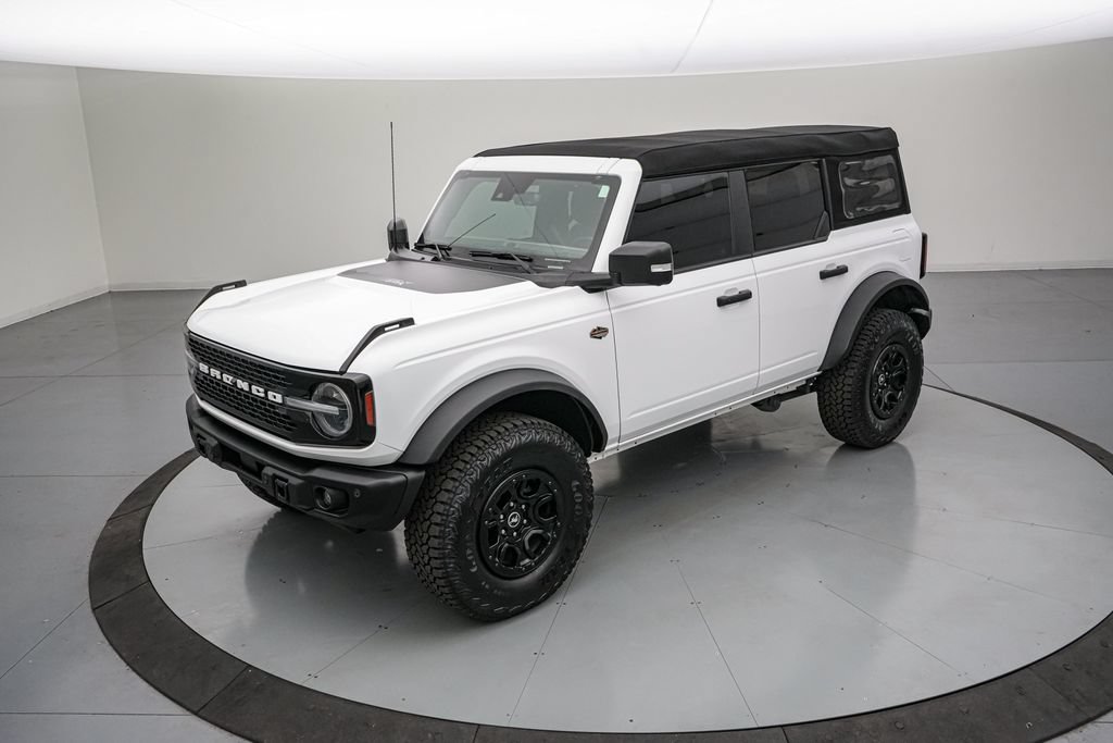 Certified 2023 Ford Bronco Wildtrak AWD/4WD image 8