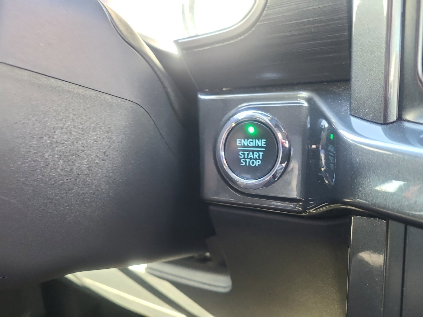 Certified 2021 Ford F150 XLT w/ Equipment Group 302A High image 29