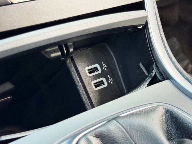 Certified 2018 Ford Edge Titanium w/ Technology Package FWD image 22