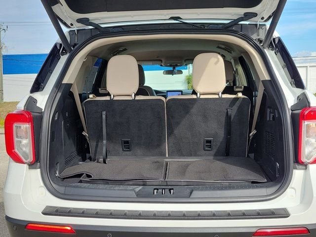 Certified 2023 Ford Explorer XLT w/ Equipment Group 202A image 12