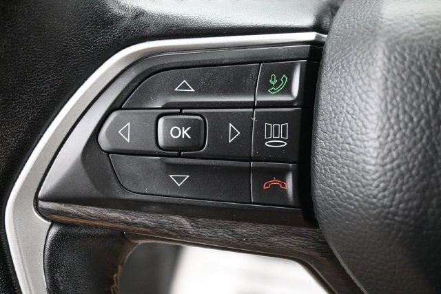 Used 2022 Jeep Grand Cherokee L Limited AWD/4WD image 17
